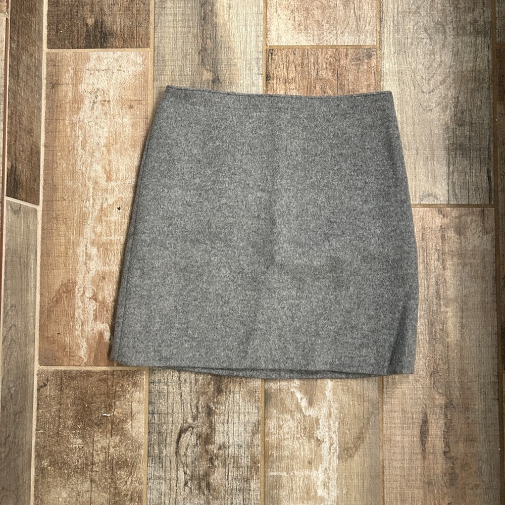 Club Monaco Wool Gray A-Line Mini Skirt Size 2 - Picture 2 of 8